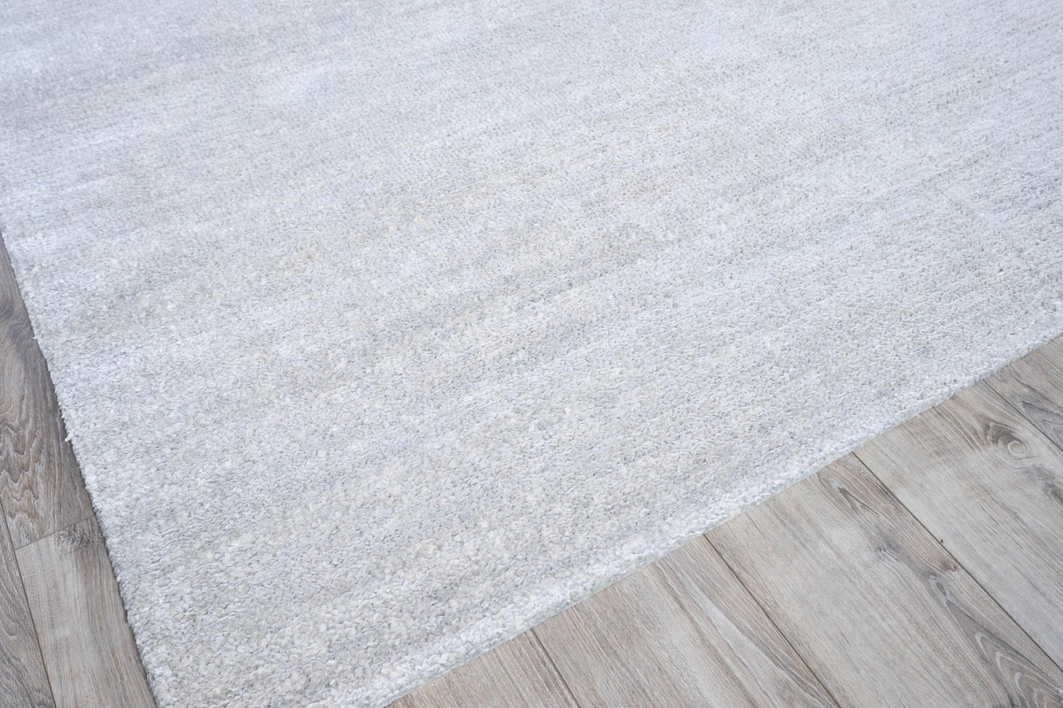 Exquisite Rugs Plush Hand-knotted Bamboo Silk/Mohair 4640 Chrome 2' x 3' Area Rug