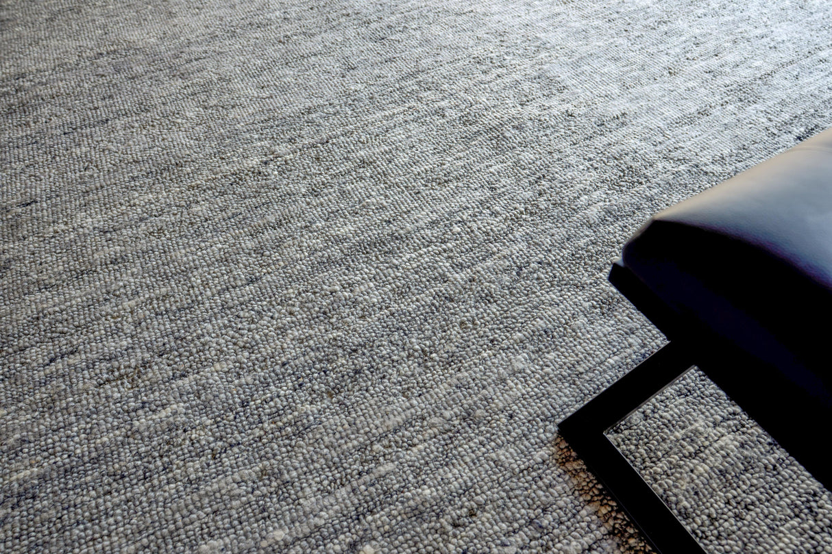 Exquisite Rugs Sorrento Hand Loomed New Zealand Wool in 4688 Dark Silver 10' x 14' Area Rug