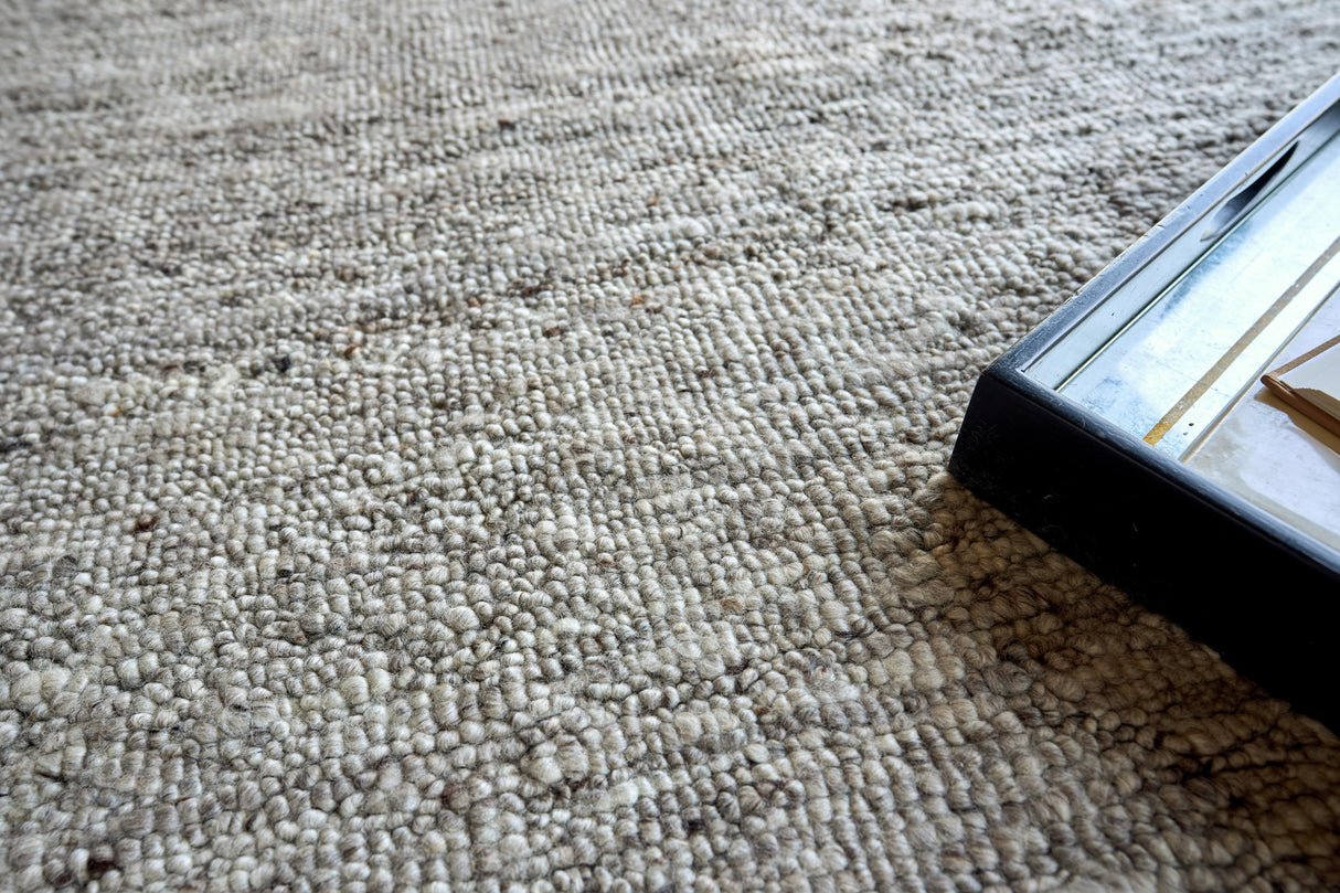 Exquisite Rugs Sorrento Hand Loomed New Zealand Wool in 4700 Gray 10' x 14' Area Rug