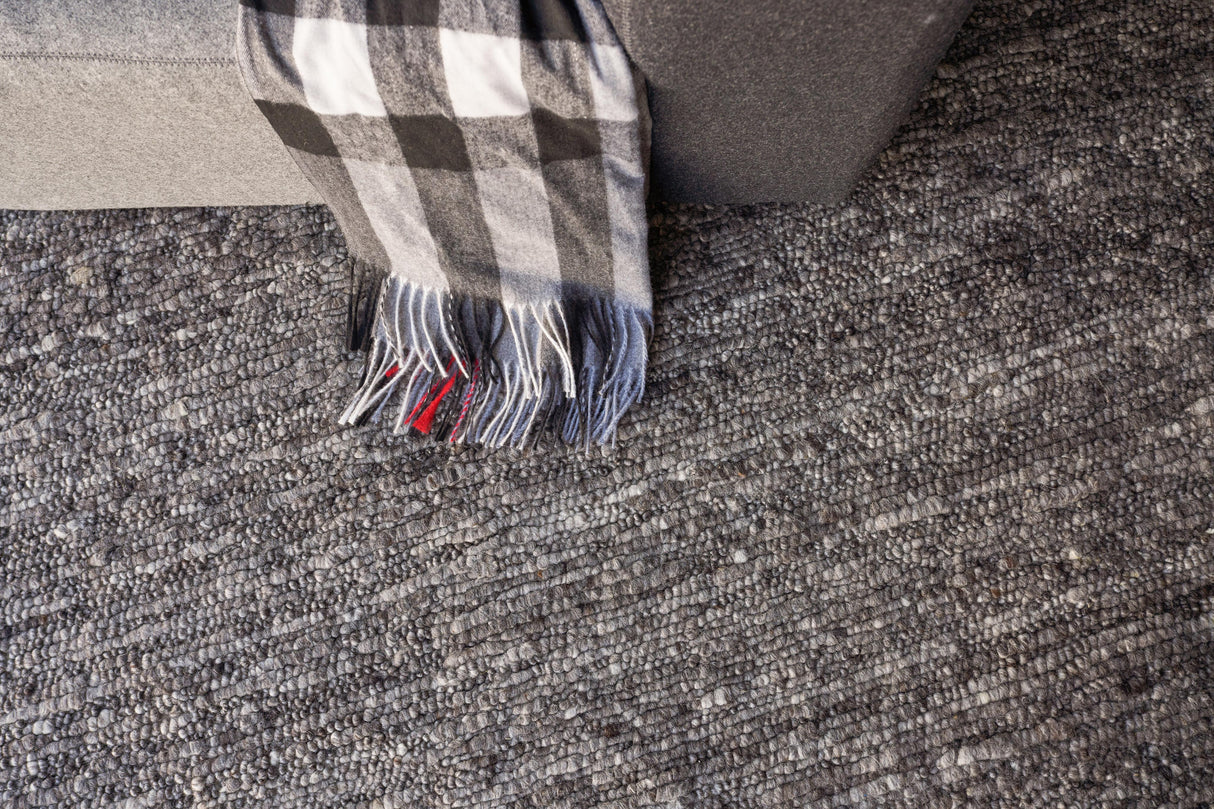 Exquisite Rugs Borelli Hand-loomed New Zealand Wool 4714 Dark Gray 2' x 3' Area Rug