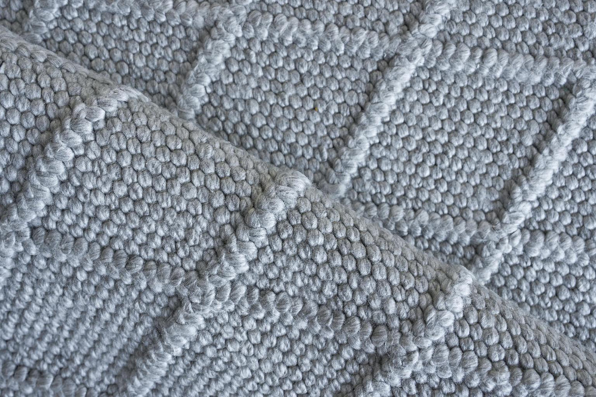 Exquisite Rugs Brentwood Handwoven Wool/Viscose 4748 Dark Gray 2' x 3' Area Rug
