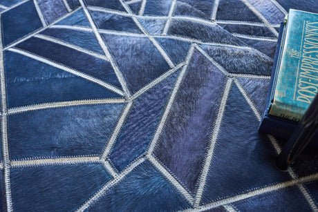 Exquisite Rugs Natural Hide Handmade Leather Hide in 4780 Blue/Ivory 8' x 10' Area Rug