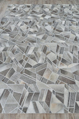 Exquisite Rugs Natural Hide Handmade Leather Hide in 4782 Gray/Ivory 8' x 10' Area Rug