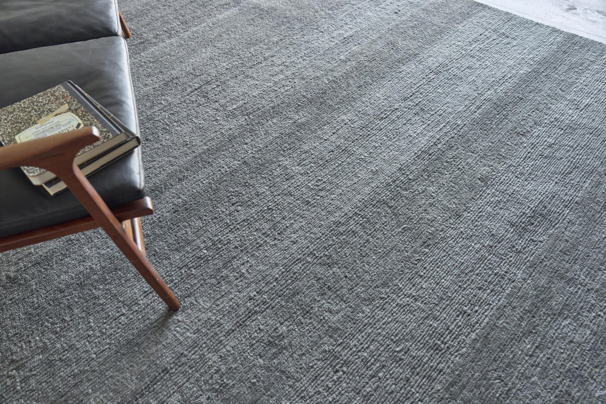 Exquisite Rugs Merino Wool Hand-knotted 4805 Dark Gray 2' x 3' Area Rug