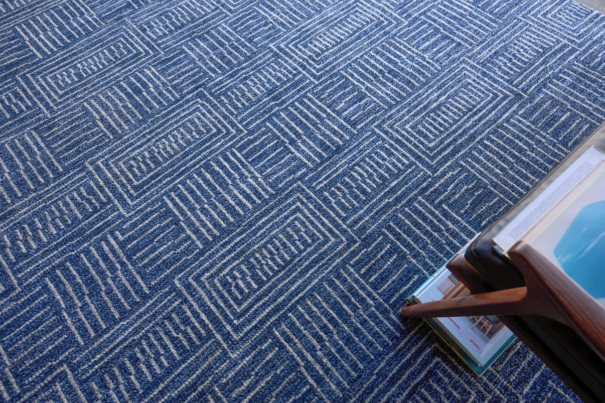 Exquisite Rugs Aldridge Hand Knotted Wool/Bamboo Silk in 4826 Blue/Ivory 8' x 10' Area Rug