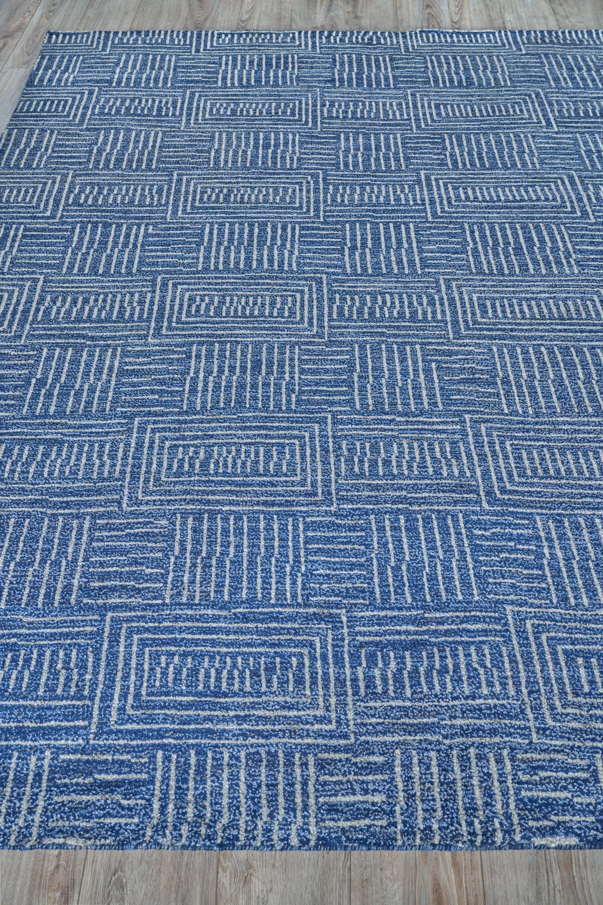 Exquisite Rugs Aldridge Hand Knotted Wool/Bamboo Silk in 4826 Blue/Ivory 8' x 10' Area Rug