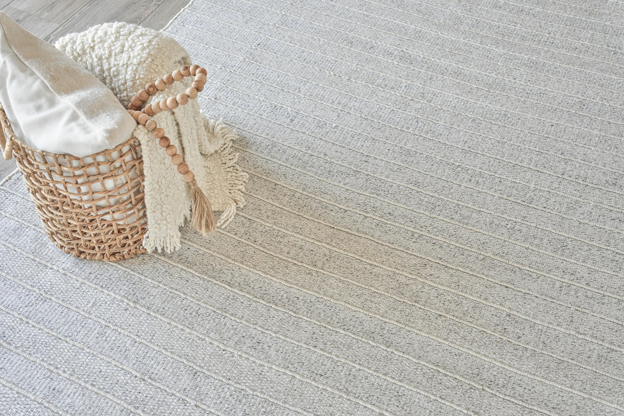 Exquisite Rugs Nova Indoor/Outdoor Flatweave PET yarn 4867 Ivory 2' x 3' Area Rug