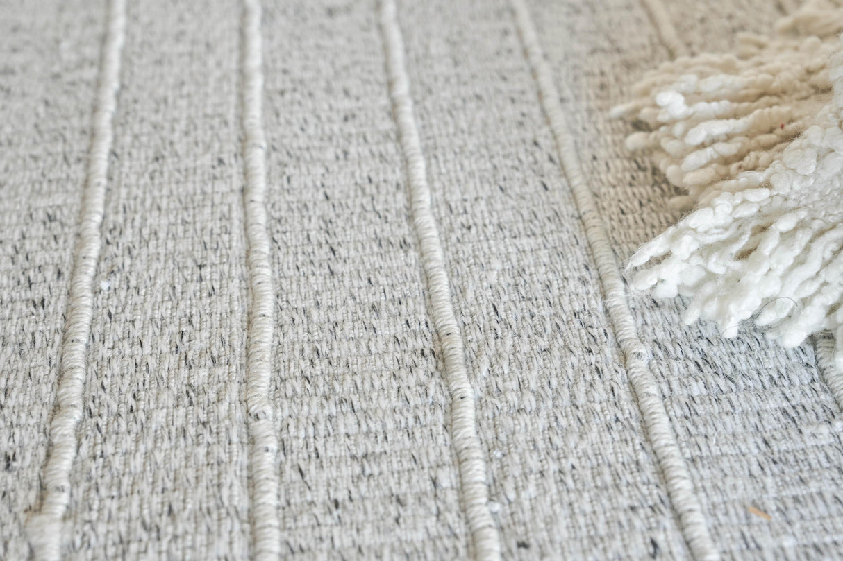 Exquisite Rugs Nova Indoor/Outdoor Flatweave PET yarn 4867 Ivory 2' x 3' Area Rug