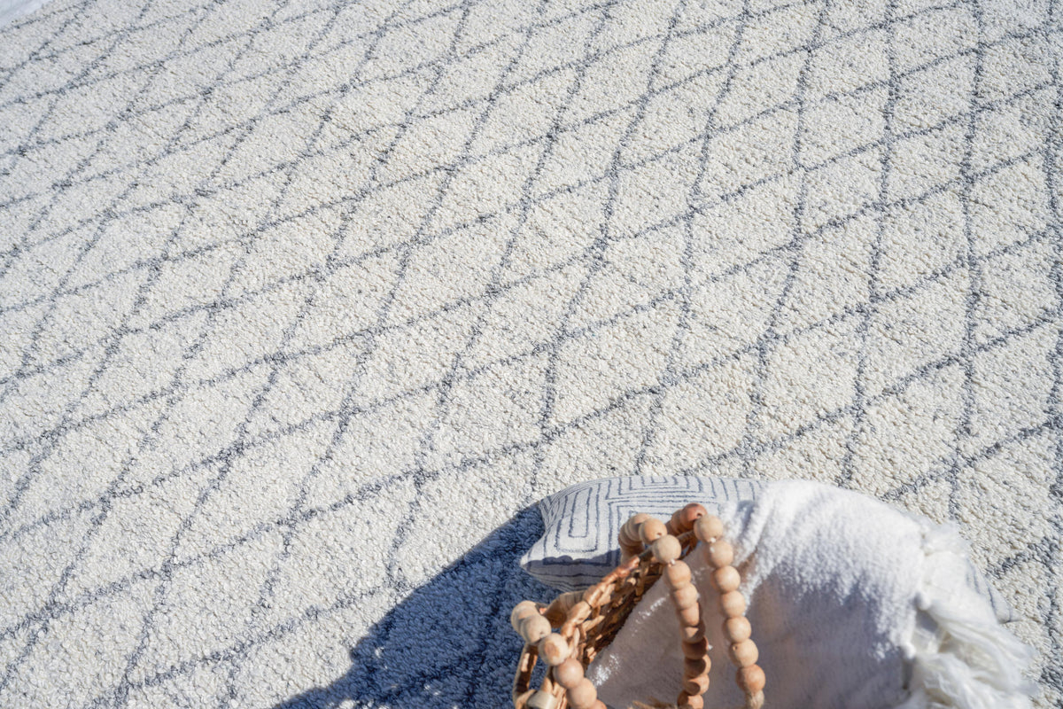 Exquisite Rugs Giorgio Indoor/Outdoor Reversible Flatweave PET yarn 4878 Gray/Ivory 2' x 3' Area Rug
