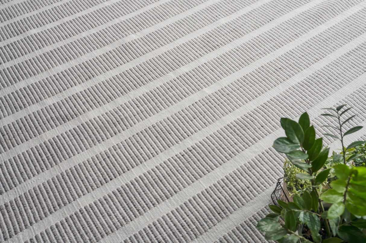 Exquisite Rugs Boca Indoor/Outdoor Flatweave PET yarn 4888 Ivory/Gray 2' x 3' Area Rug