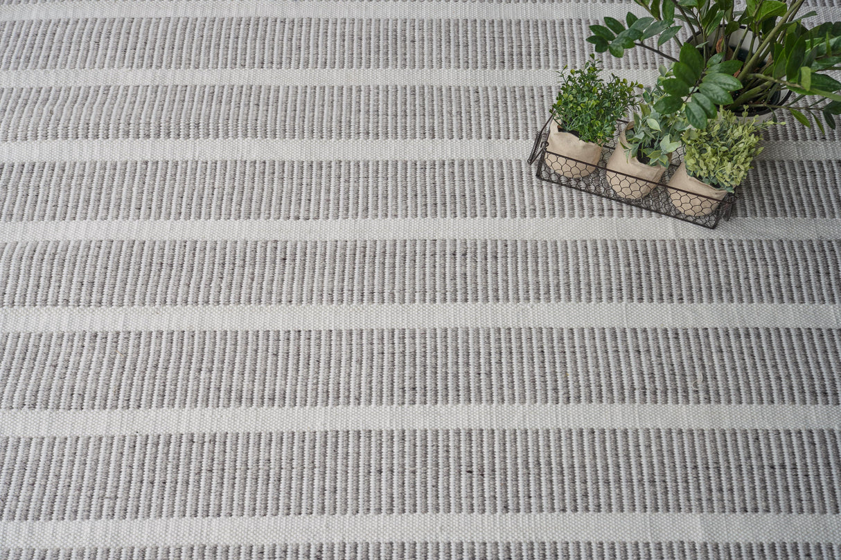 Exquisite Rugs Boca Indoor/Outdoor Flatweave PET yarn 4888 Ivory/Gray 2' x 3' Area Rug