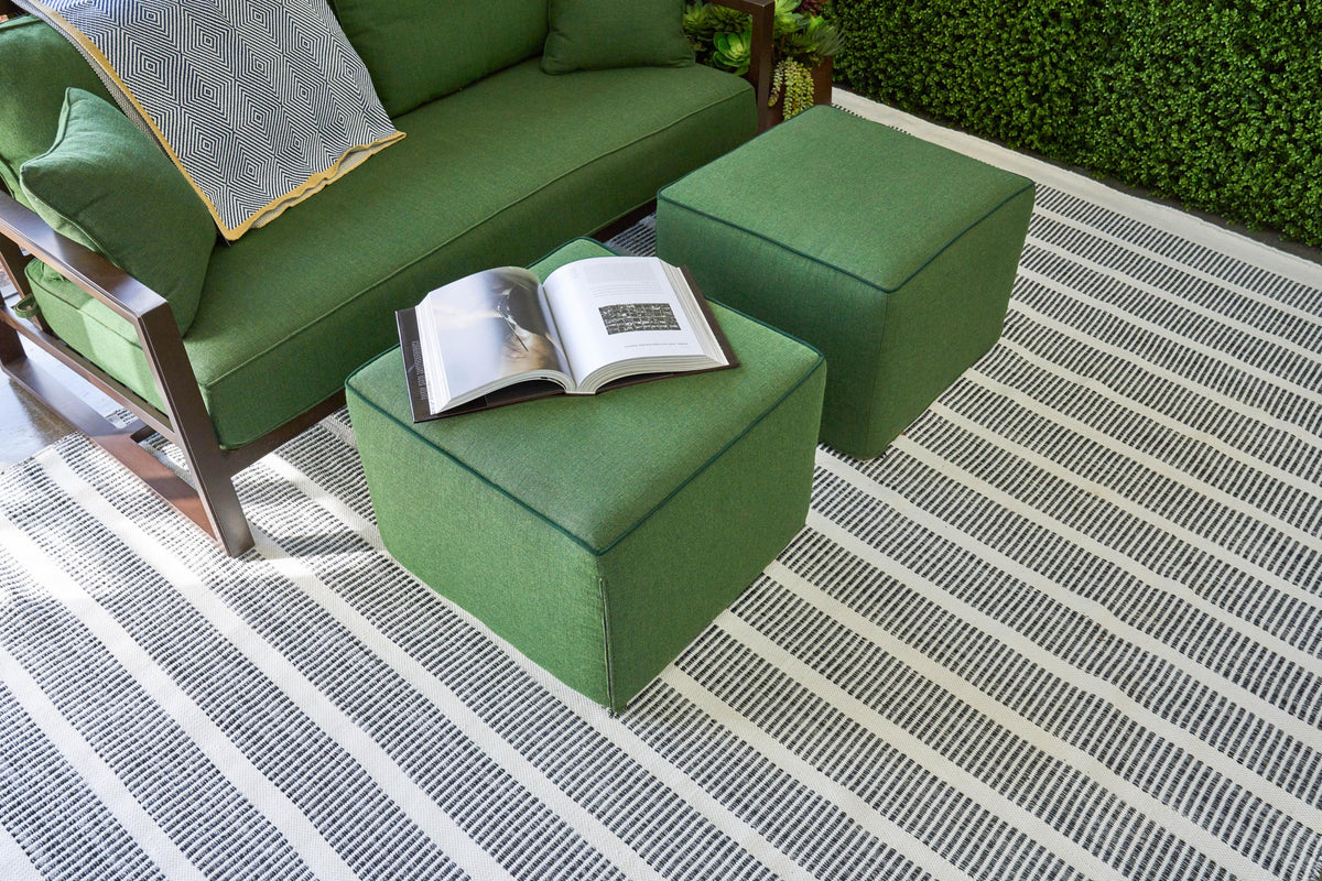Exquisite Rugs Boca Indoor/Outdoor Flatweave PET yarn 4889 Ivory/Black 2' x 3' Area Rug
