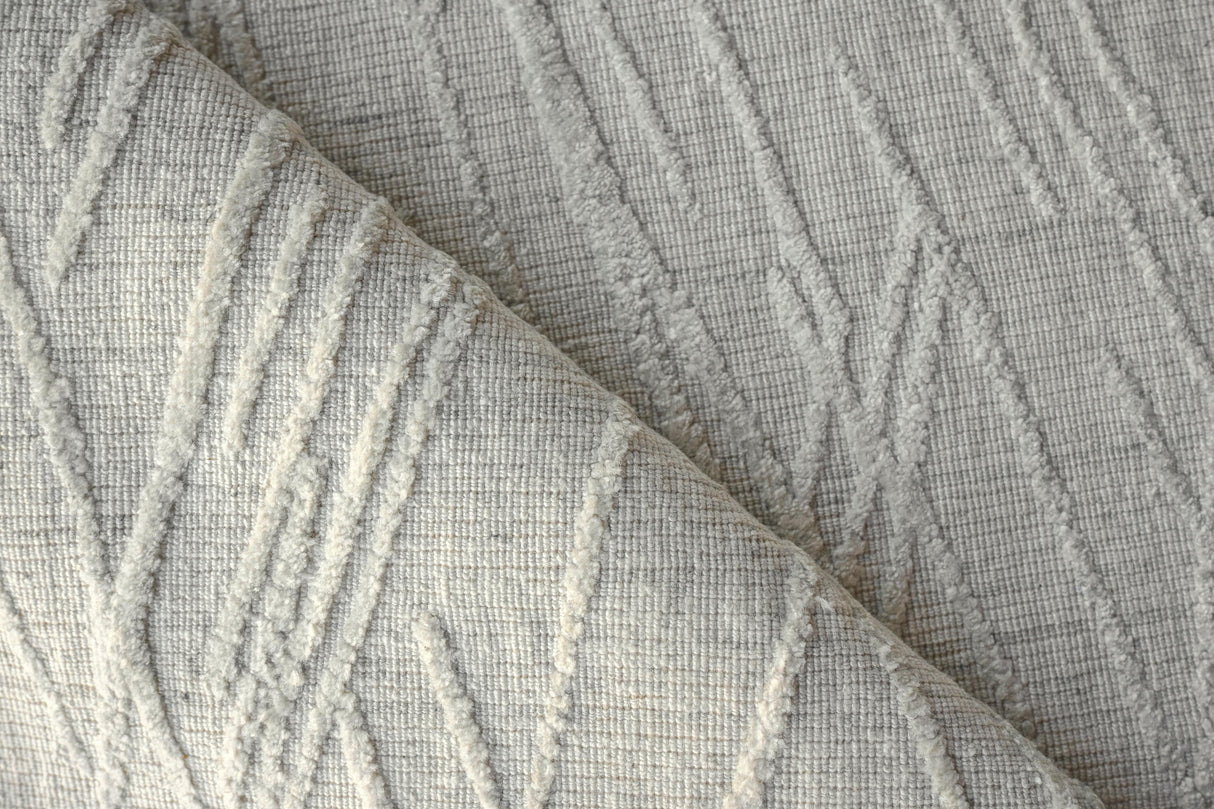Exquisite Rugs Crescendo Hand Loomed Bamboo Silk in 4904 White 9' x 12' Area Rug