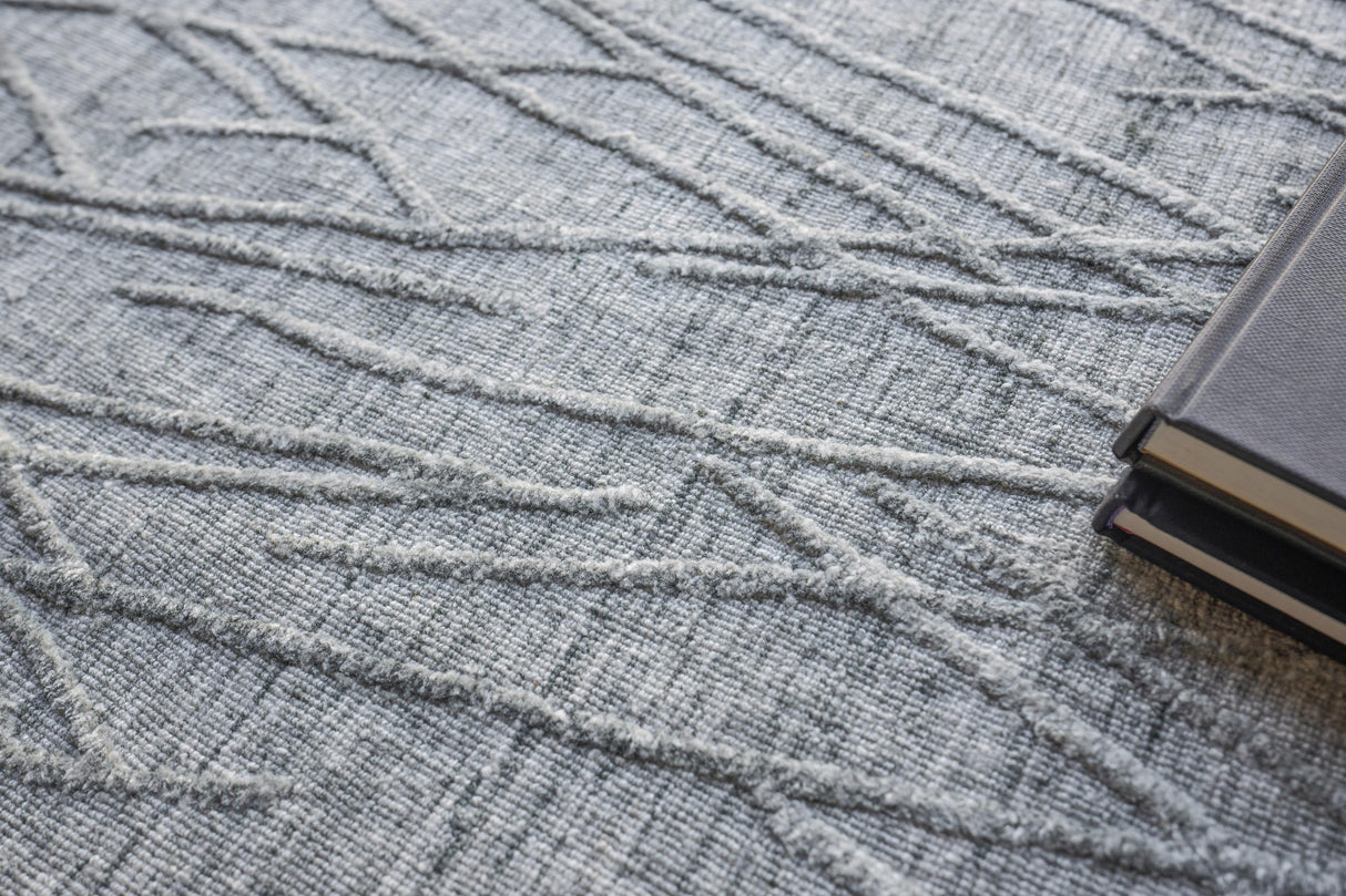 Exquisite Rugs Crescendo Hand Loomed Bamboo Silk in 4905 Charcoal Gray 8' x 10' Area Rug