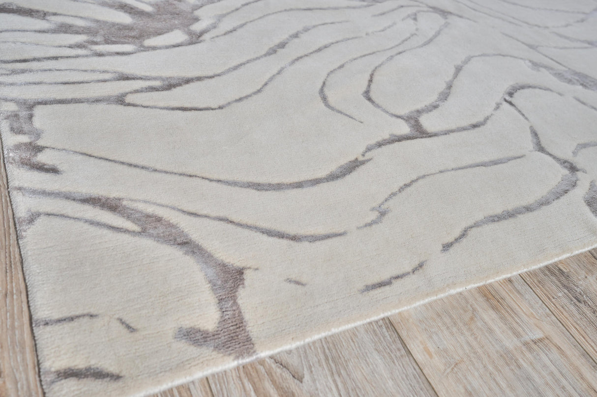 Exquisite Rugs Aries Hand Knotted Wool/Bamboo Silk in 4911 Silver 8' x 10' Area Rug