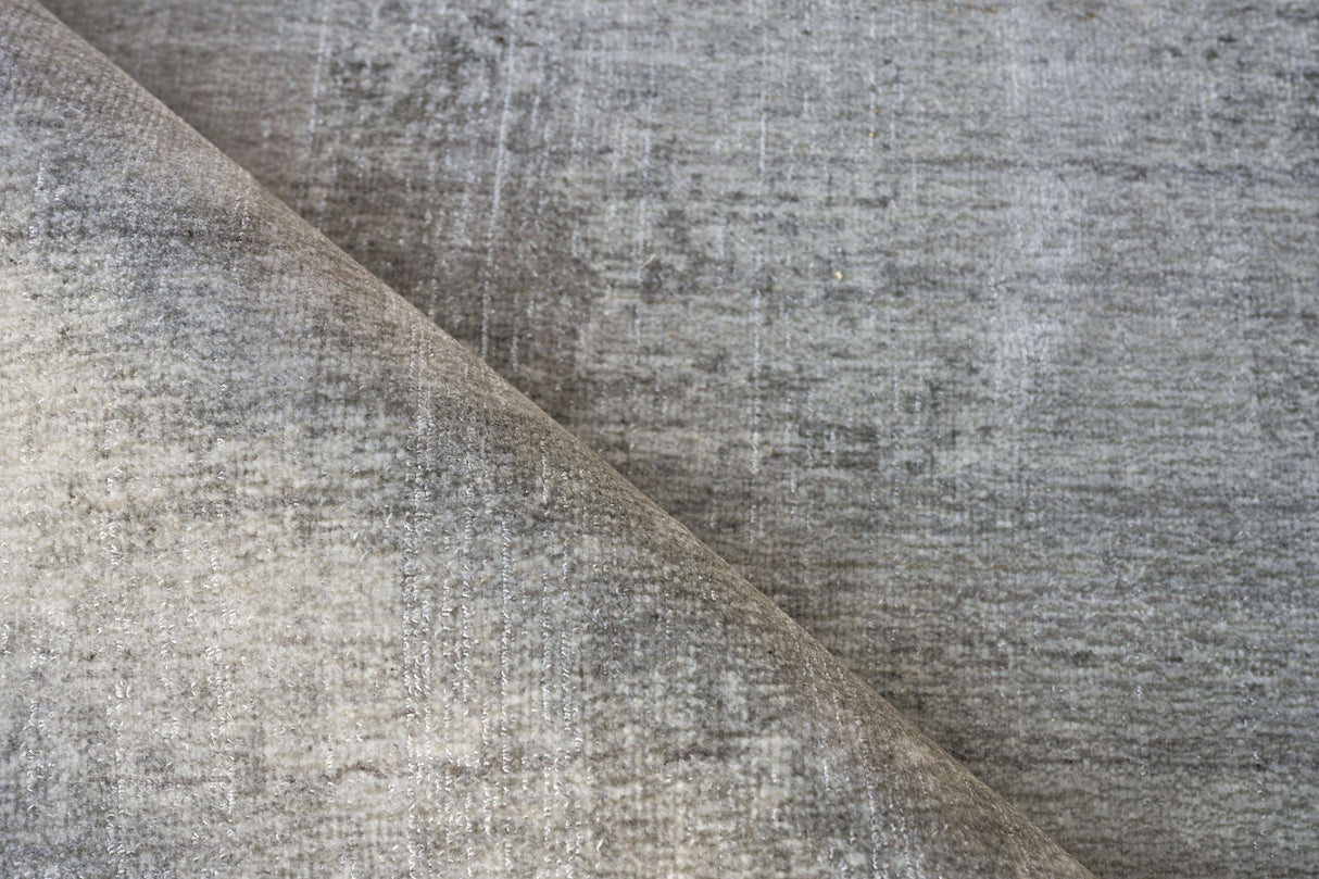 Exquisite Rugs Stone Wash Gazni Hand-loomed Wool/Bamboo Silk 4972 Gray/Taupe 4' x 6' Area Rug
