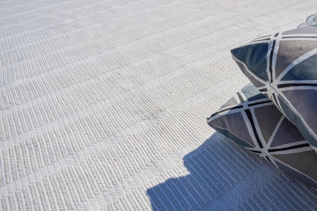 Exquisite Rugs Boca Indoor/Outdoor Flatweave PET yarn 4985 Light Beige 3' x 12' Area Rug