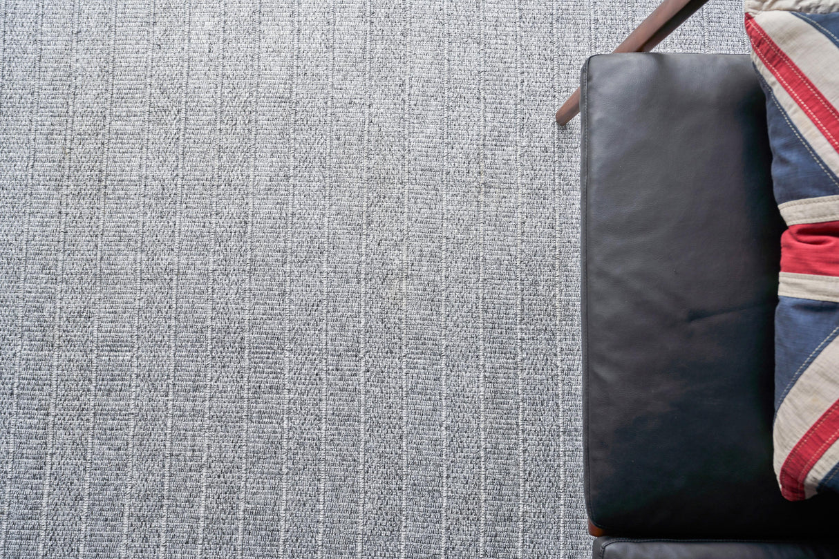 Exquisite Rugs Nova Indoor/Outdoor Flatweave PET yarn 4989 Gray 2' x 3' Area Rug
