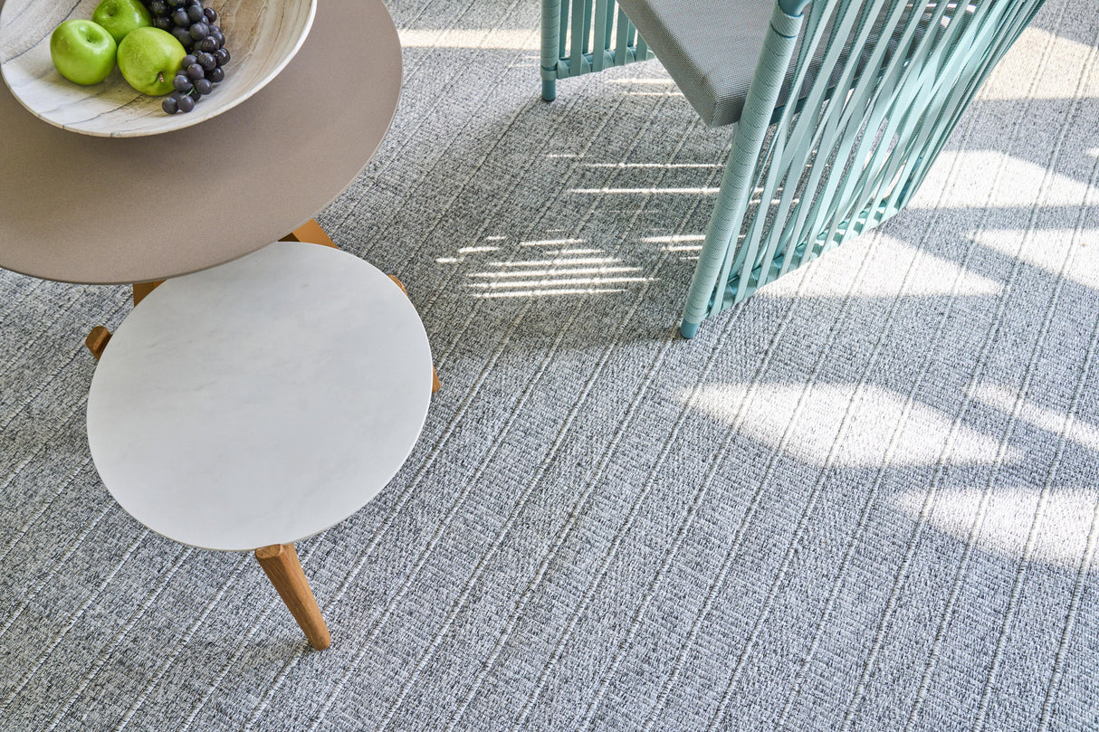 Exquisite Rugs Nova Indoor/Outdoor Flatweave PET yarn 4989 Gray 2' x 3' Area Rug