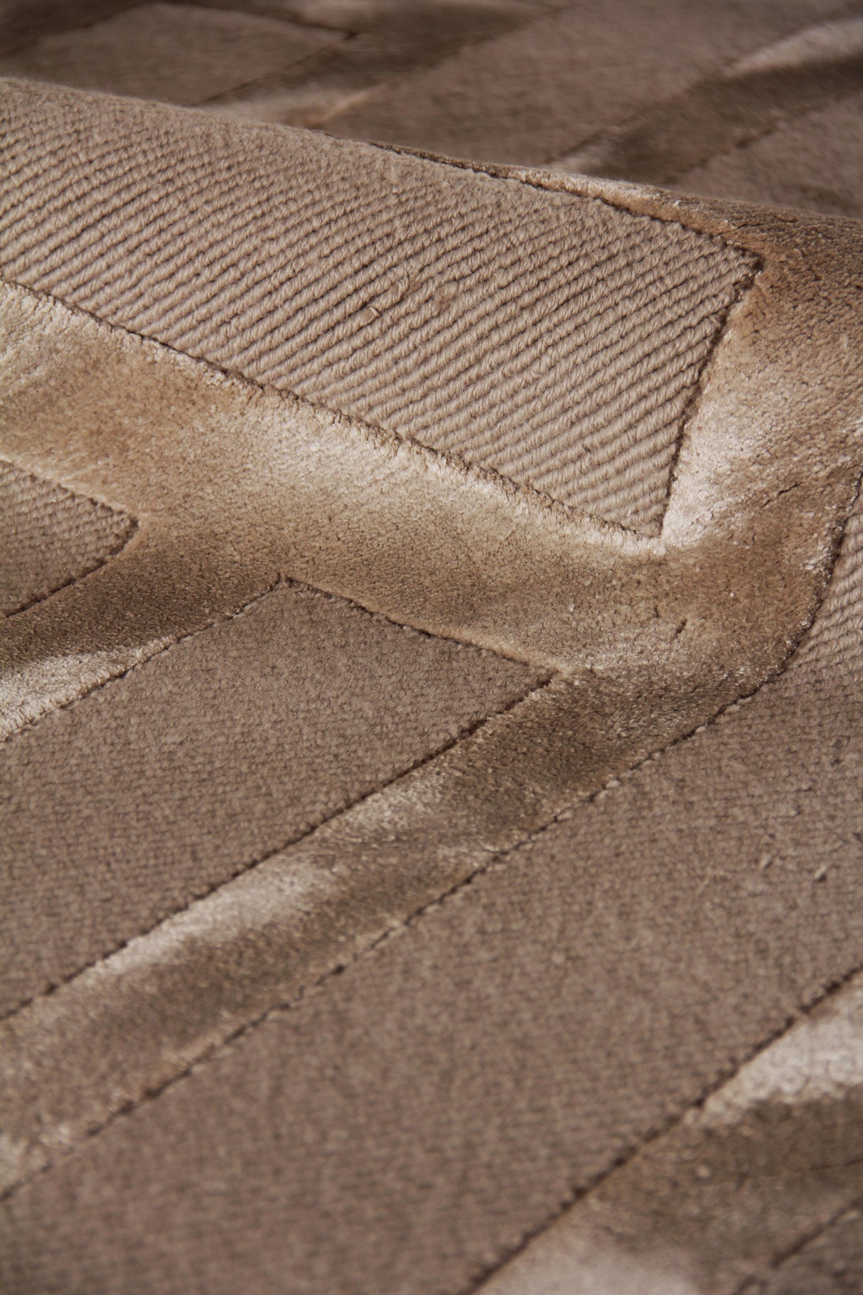 Exquisite Rugs Metro Velvet Hand Knotted Wool/Viscose in 5009 Beige 9' x 12' Area Rug