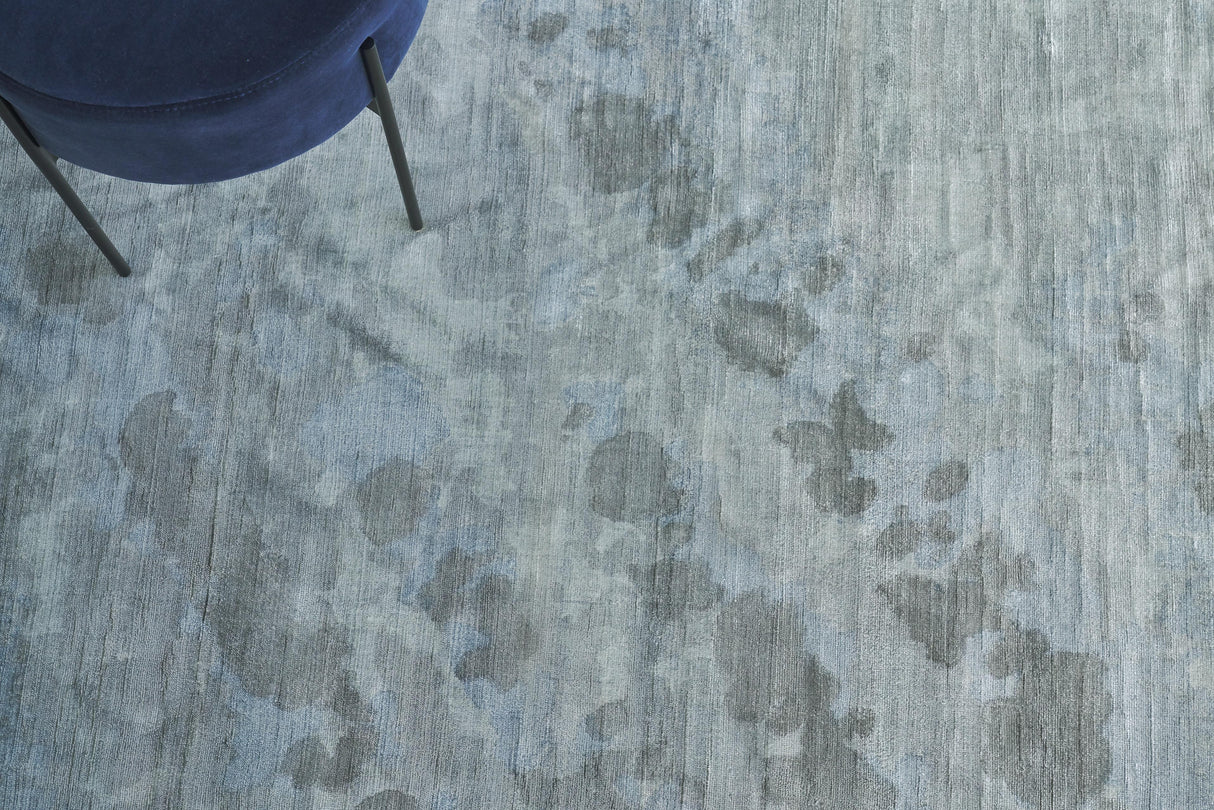 Exquisite Rugs Koda Hand Loomed Bamboo Silk in 5072 Ink Blue/Multi 10' x 14' Area Rug