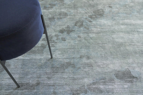 Exquisite Rugs Koda Hand Loomed Bamboo Silk in 5072 Ink Blue/Multi 9' x 12' Area Rug