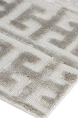 Exquisite Rugs Smooch Geo Hand Loomed Bamboo Silk in 5163 Silver 6' x 9' Area Rug