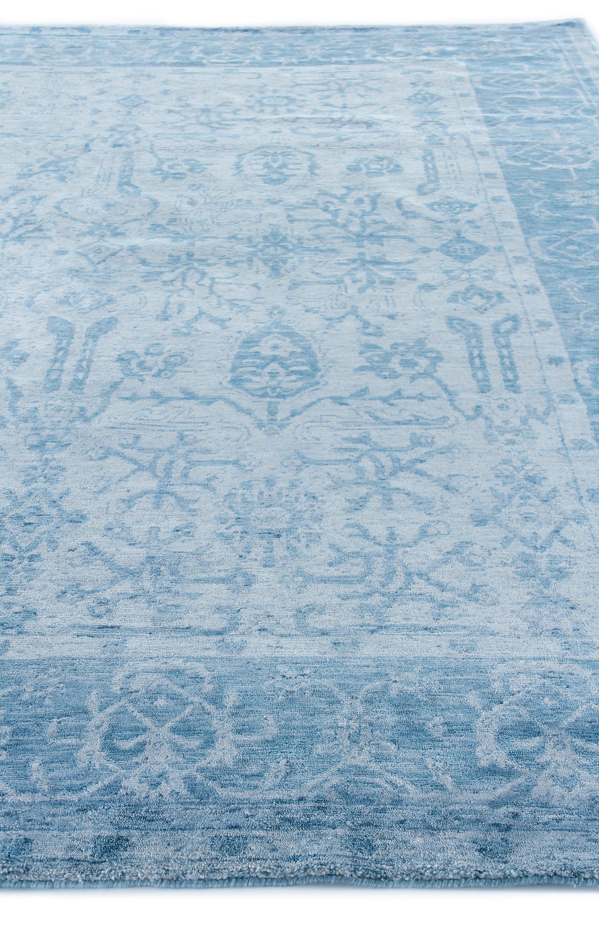 Exquisite Rugs Antique'd Silk Hand Knotted Bamboo Silk in 5171 Blue 6' x 9' Area Rug