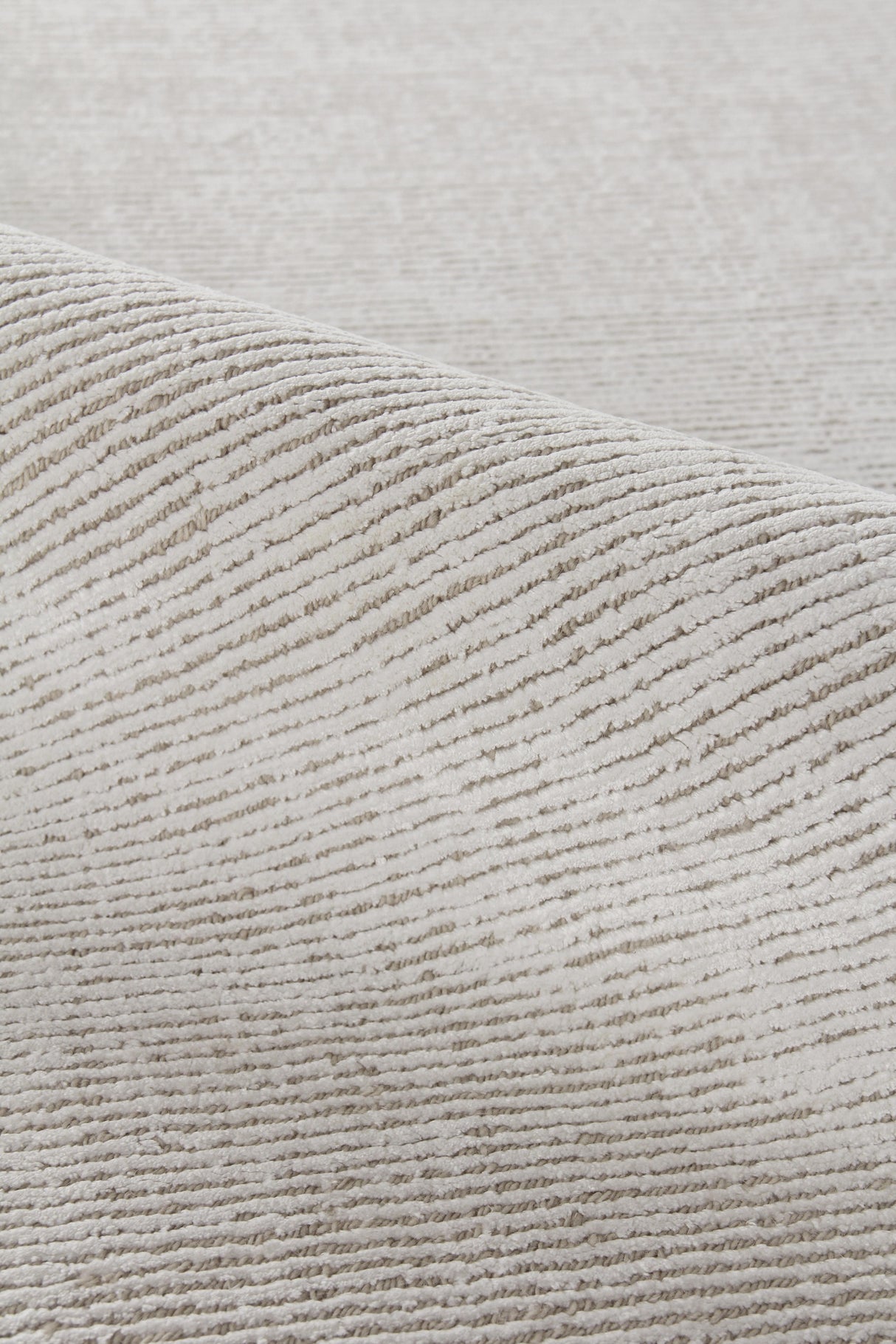 Exquisite Rugs Duo Hand-loomed Wool/Bamboo Silk 5175 White/Beige 15' x 15' Area Rug