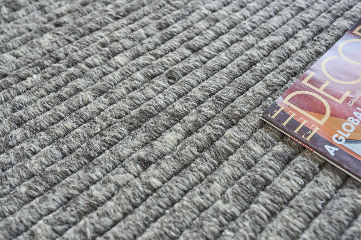 Exquisite Rugs Kaza Hand-loomed New Zealand Wool 5301 Charcoal/Gray 2' x 3' Area Rug