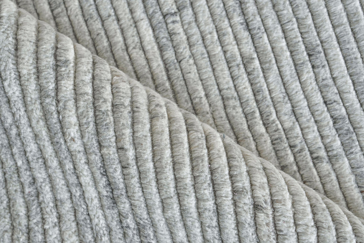 Exquisite Rugs Kaza Hand-loomed New Zealand Wool 5303 Ivory/Gray 2' x 3' Area Rug