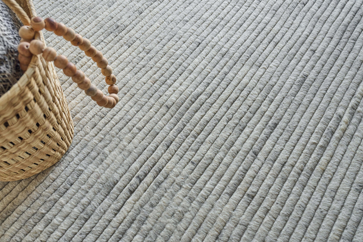 Exquisite Rugs Kaza Hand-loomed New Zealand Wool 5303 Ivory/Gray 2' x 3' Area Rug