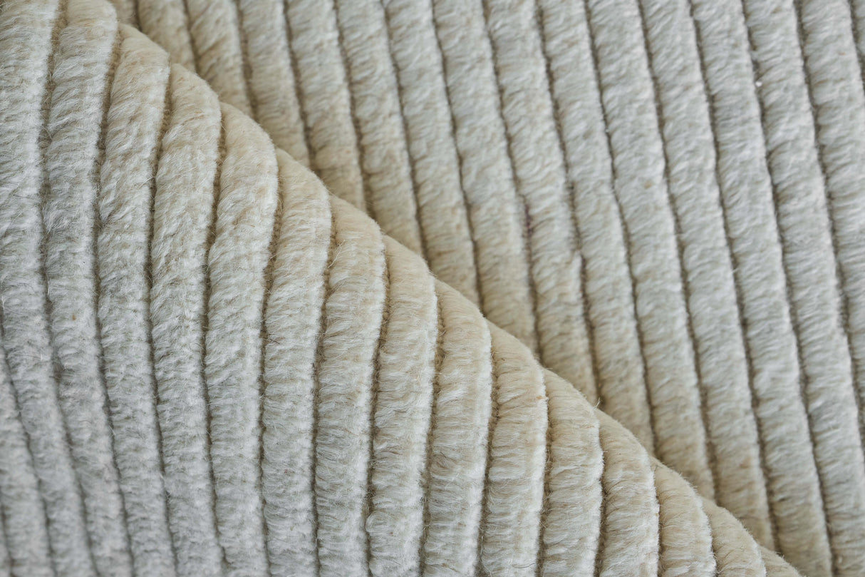 Exquisite Rugs Kaza Hand-loomed New Zealand Wool 5304 Ivory 2' x 3' Area Rug