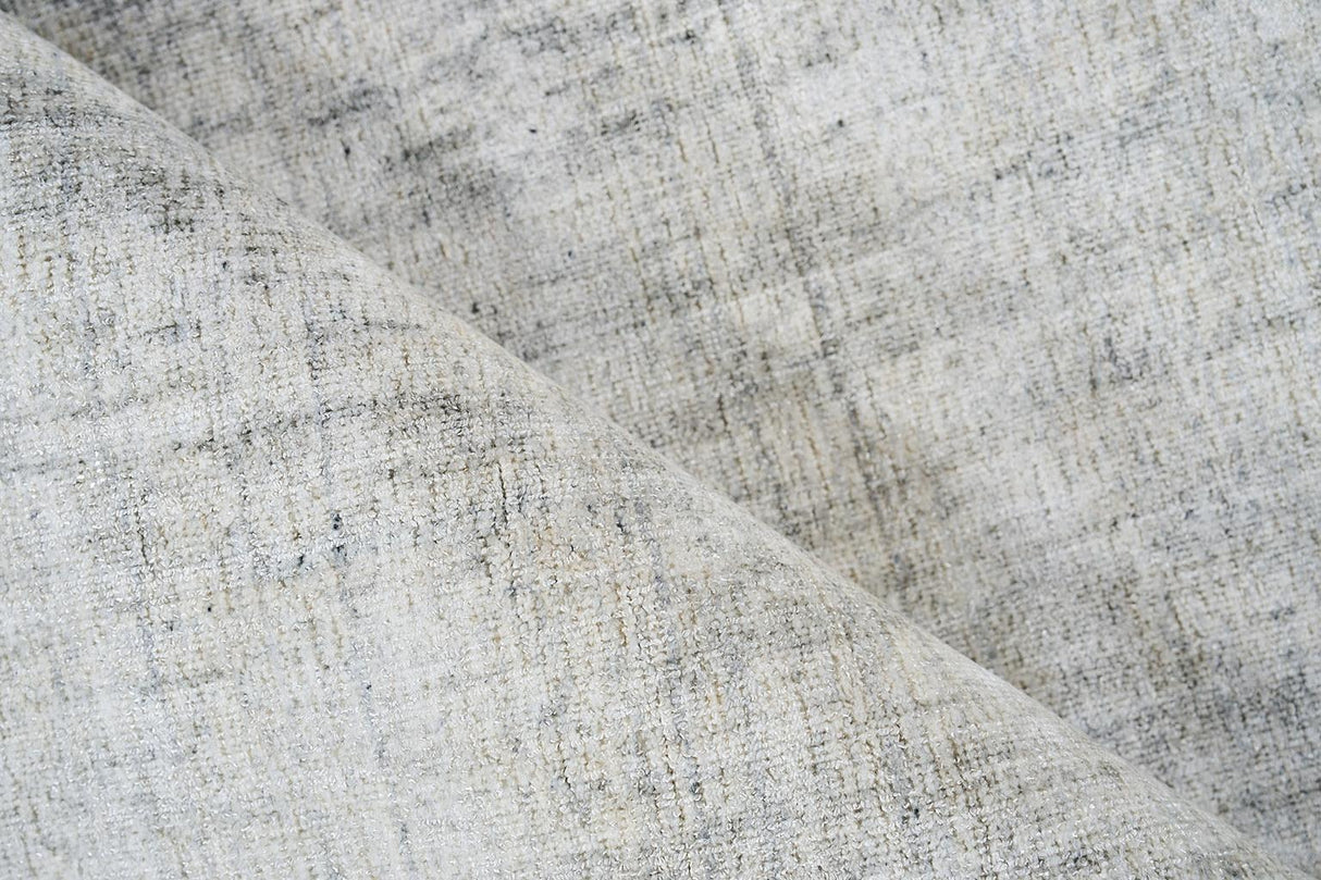 Exquisite Rugs Cloud Hand-loomed Wool/Bamboo Silk 5307 Ivory/Silver 4' x 6' Area Rug