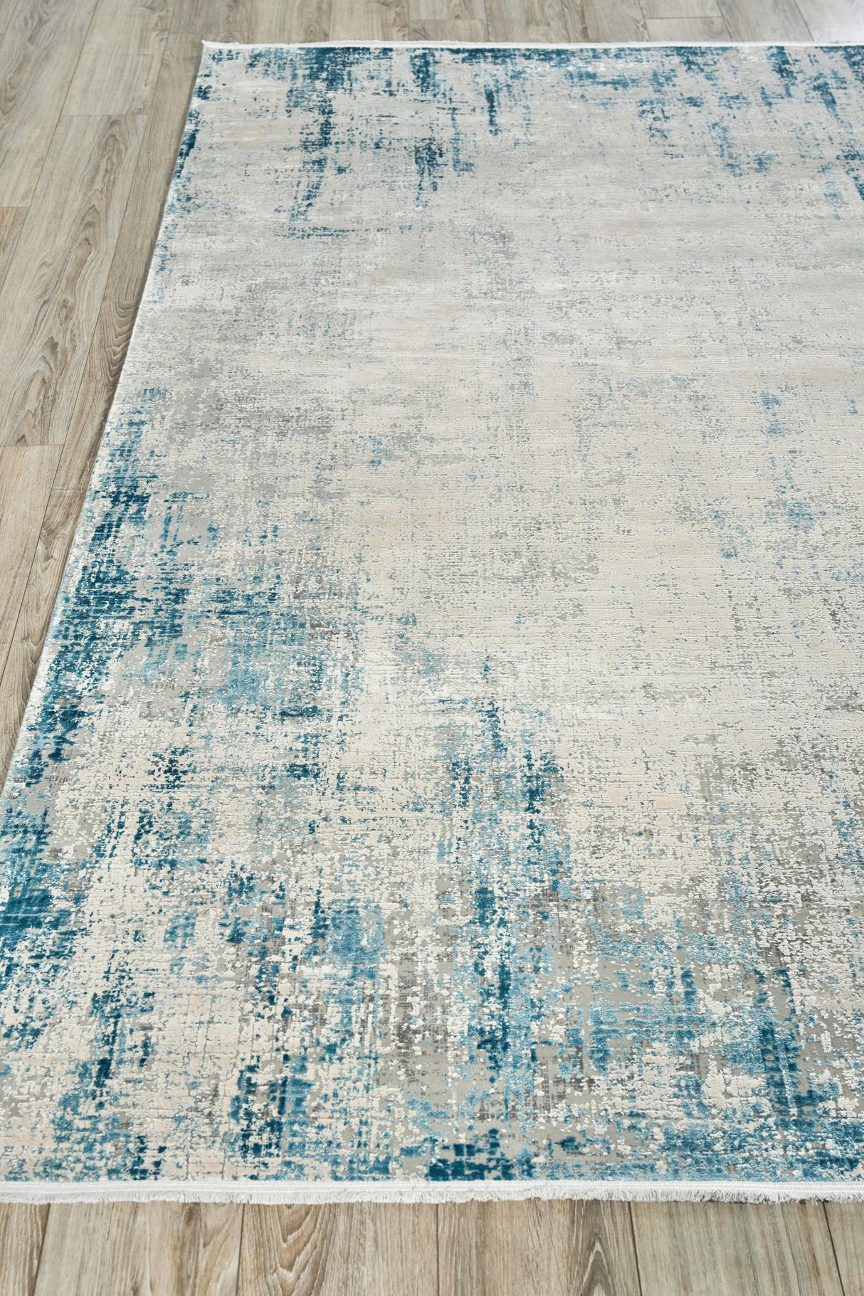 Exquisite Rugs Mercuri Power-loomed Acrylic/Viscose 5664 Silver/Blue 7' x 10' Area Rug