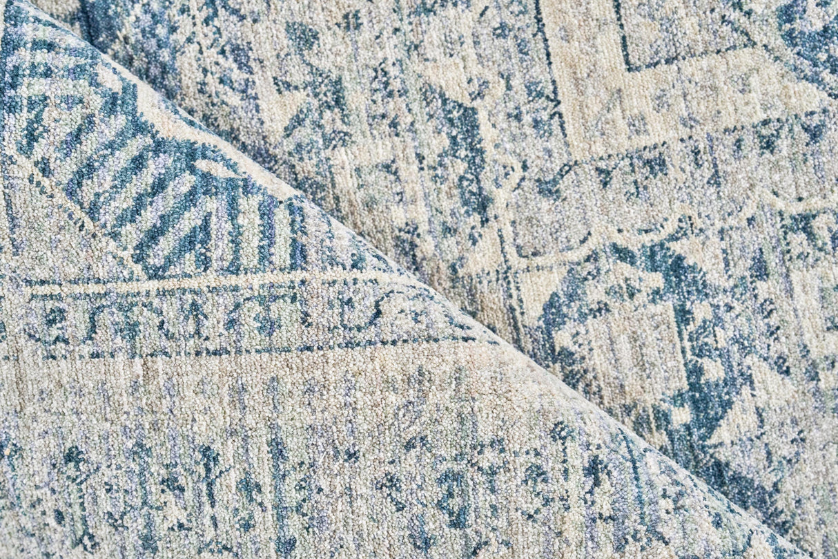 Exquisite Rugs Vintage Looms 5670 Light Blue/Blue Polyester powerloom 18' x 14' Area Rug