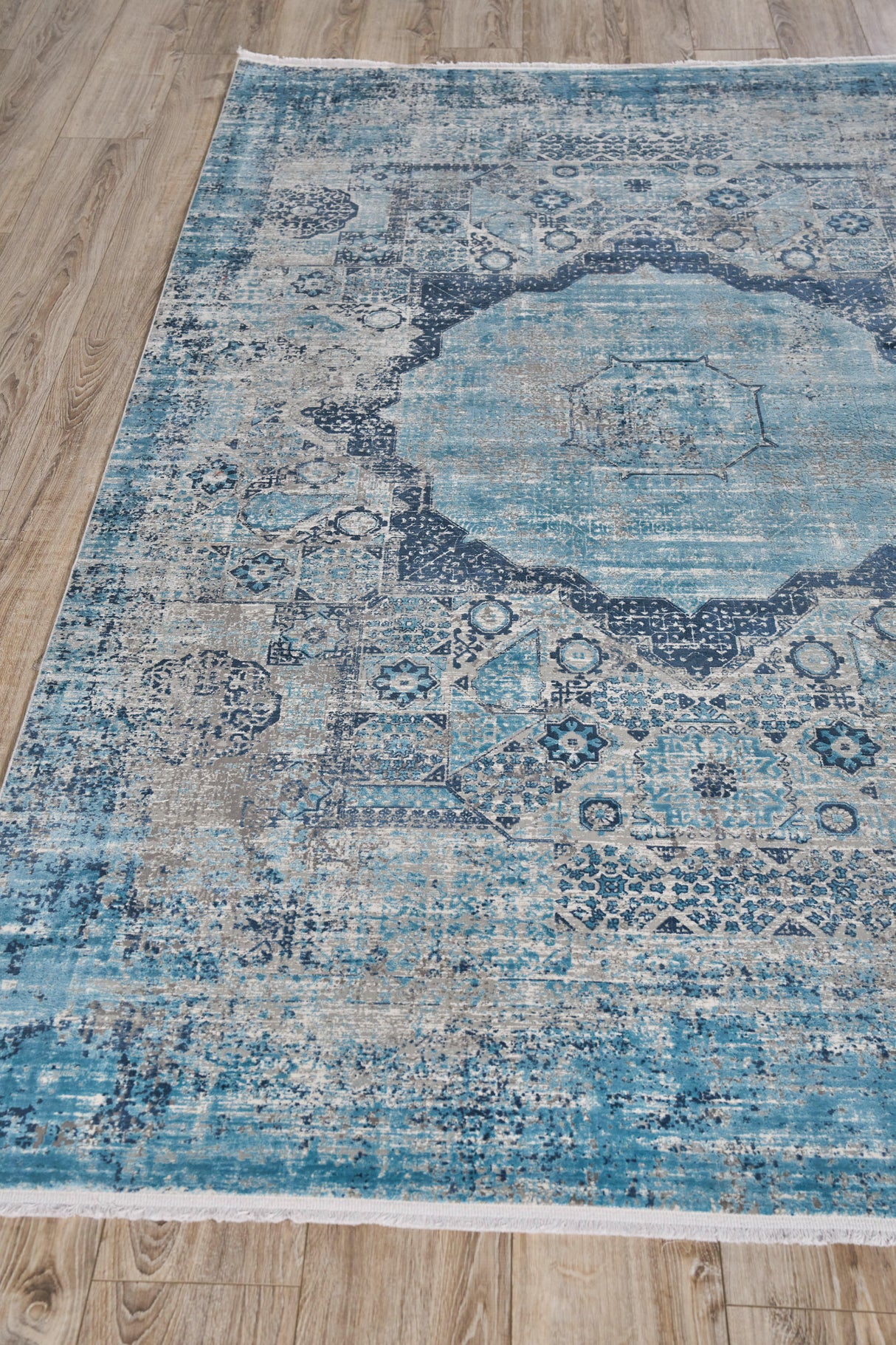 Exquisite Rugs Palace Powerloom Acrylic/Viscose in 6169 Ivory/Blue 6.42' x 9.83' Area Rug