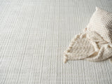 Exquisite Rugs Cabrini Modern Handmade Silky Nylon in 6480 White 6' x 9' Area Rug