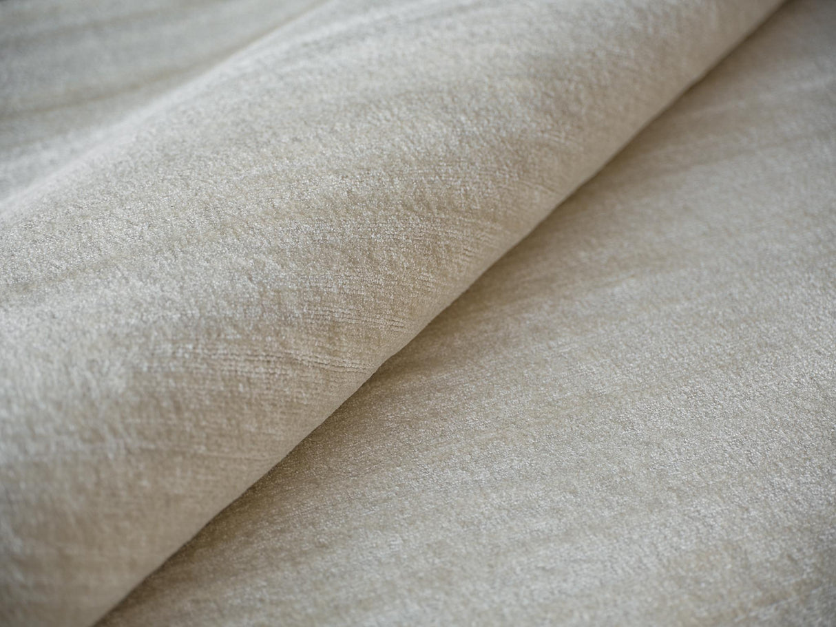 Exquisite Rugs Exquisite Rugs Martelli Modern Handmade Silky Nylon in 6517 Light Beige 4' x 5' Area Rug