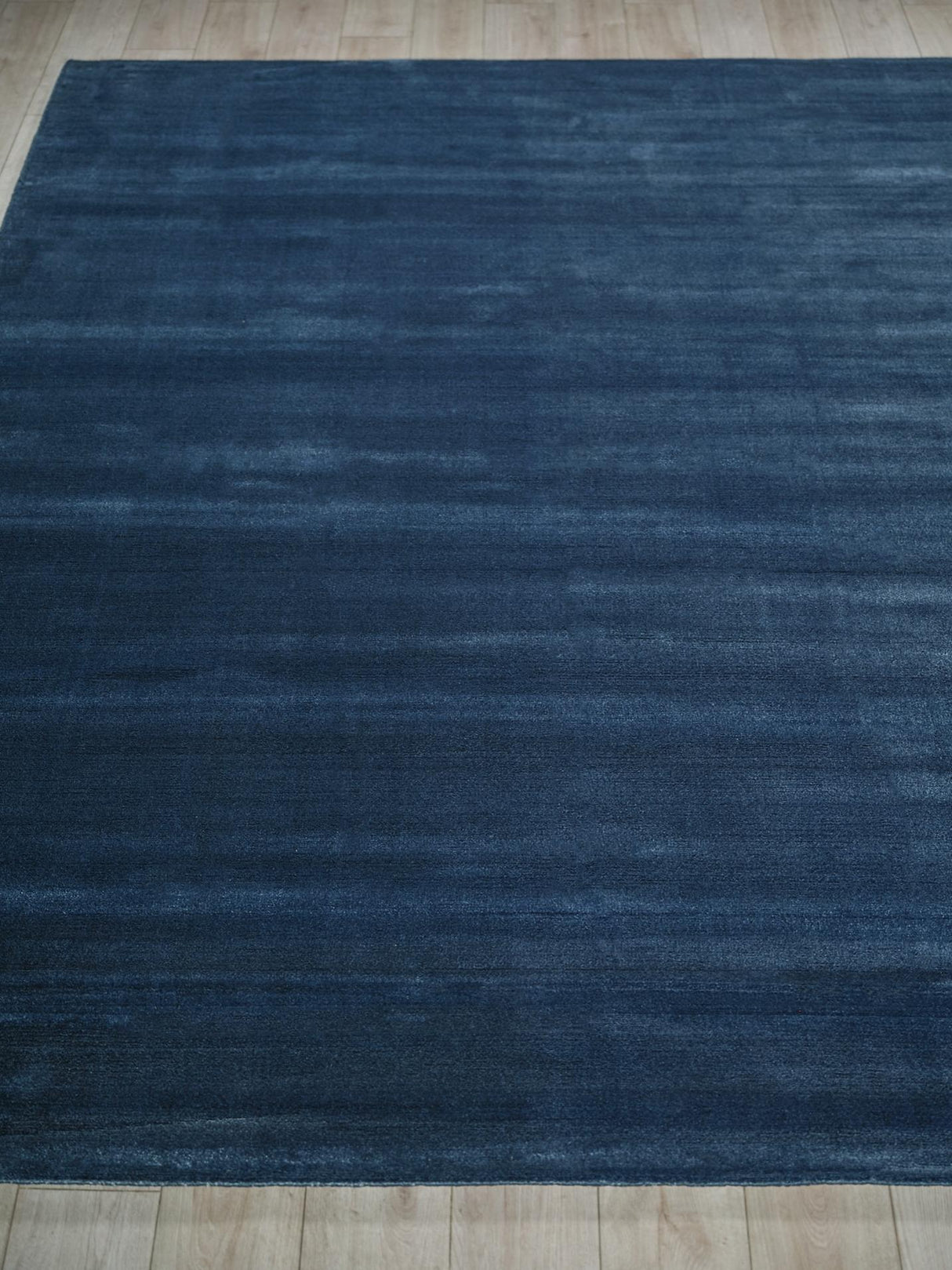 Exquisite Rugs Velutto Modern Handmade Silky Nylon in 6539 Navy 12' x 9' Area Rug
