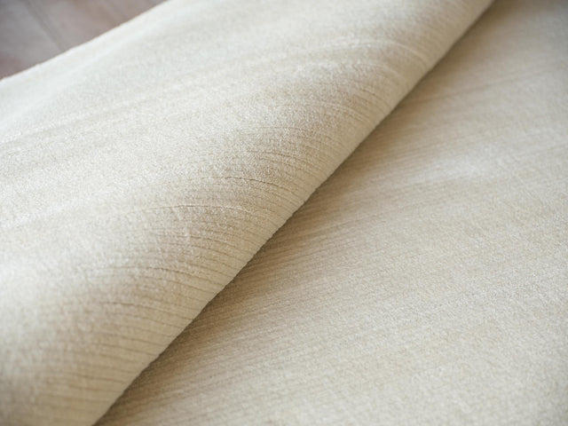 Exquisite Rugs Pavia Modern Handmade Silky Nylon in 6761 Beige 8' x 10' Area Rug