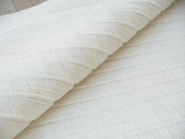 Exquisite Rugs Amani Modern Handmade Silky Nylon in 6763 White 8' x 10' Area Rug