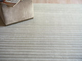 Exquisite Rugs Amani Modern Handmade Silky Nylon in 6764 Light Silver 4' x 6' Area Rug