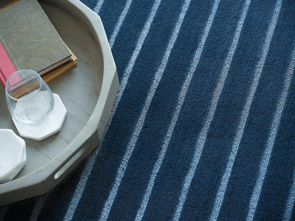 Exquisite Rugs Amani Modern Handmade Silky Nylon in 6765 Navy 2' x 3' Area Rug