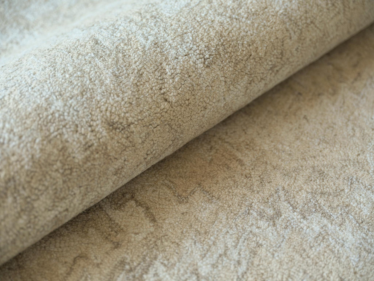 Exquisite Rugs Bargello Hand Tufted New Zealand Wool in 6819 Beige 8' x 10' Area Rug