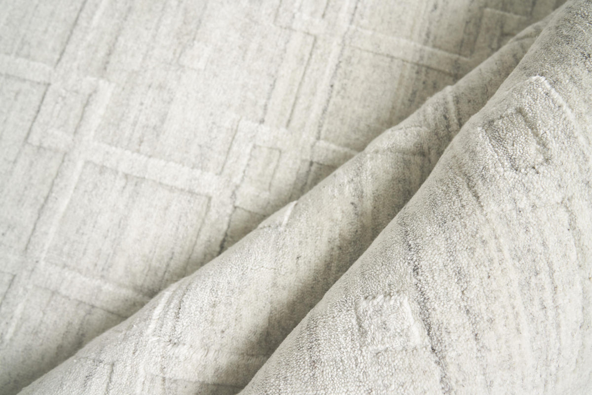Exquisite Rugs Lotus Hand Tufted Wool/Bamboo Silk in 6967 Ivory 12' x 15' Area Rug