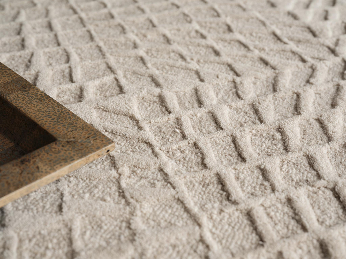 Exquisite Rugs Exquisite Rugs Sandro Handmade New Zealand Wool in 7150 Silver 2' x 3' Area Rug