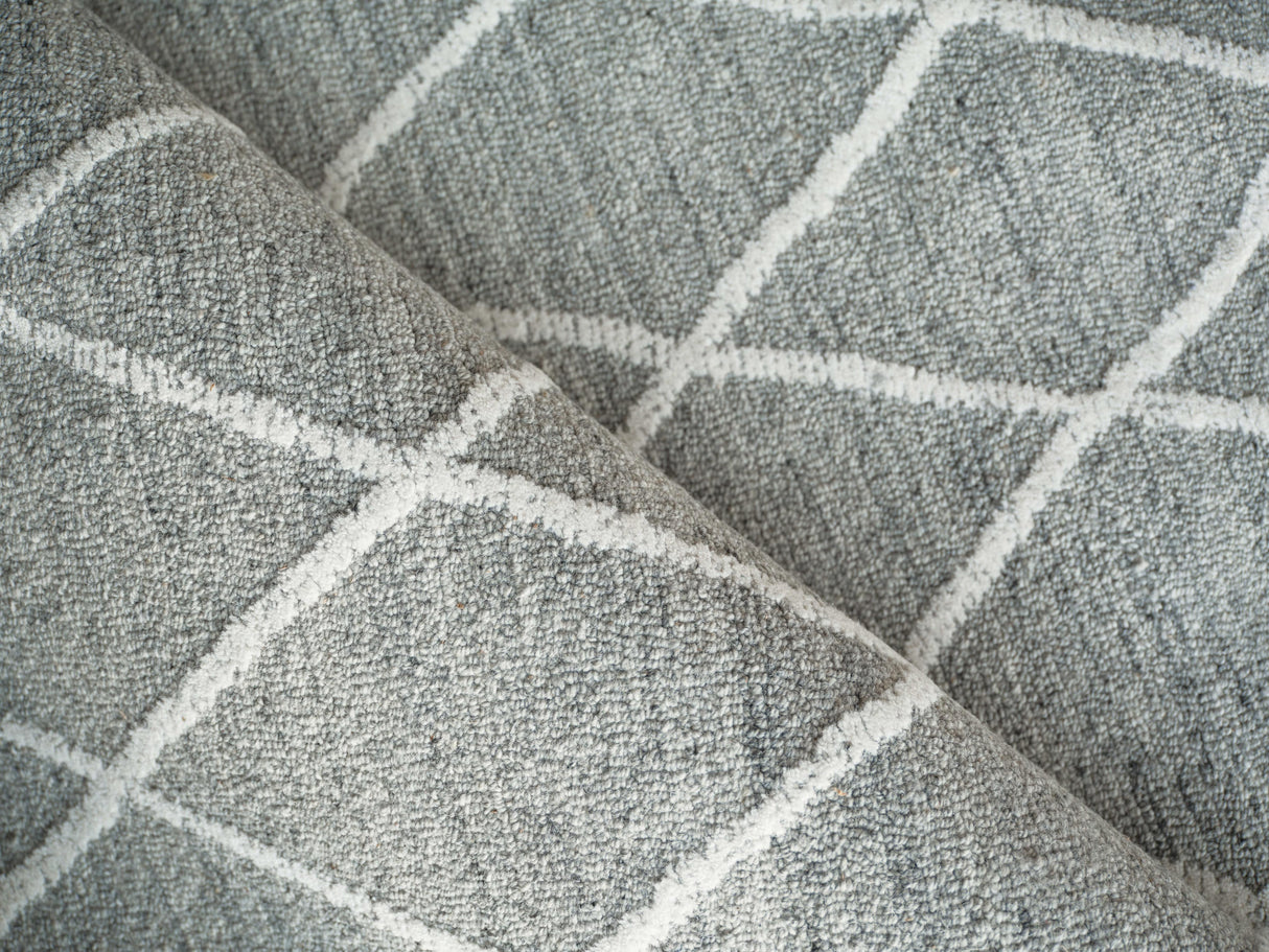 Exquisite Rugs Kodiak Hand Tufted New Zealand Wool in 7194 Gray/Ivory 8' x 10' Area Rug