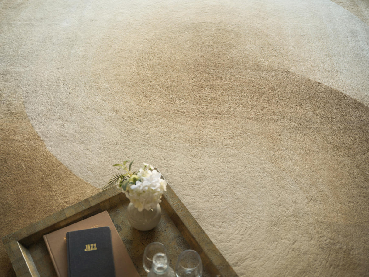 Exquisite Rugs Mitomo Hand Tufted Wool/Bamboo Silk in 7273 Light Beige/Ivory 8' x 10' Area Rug