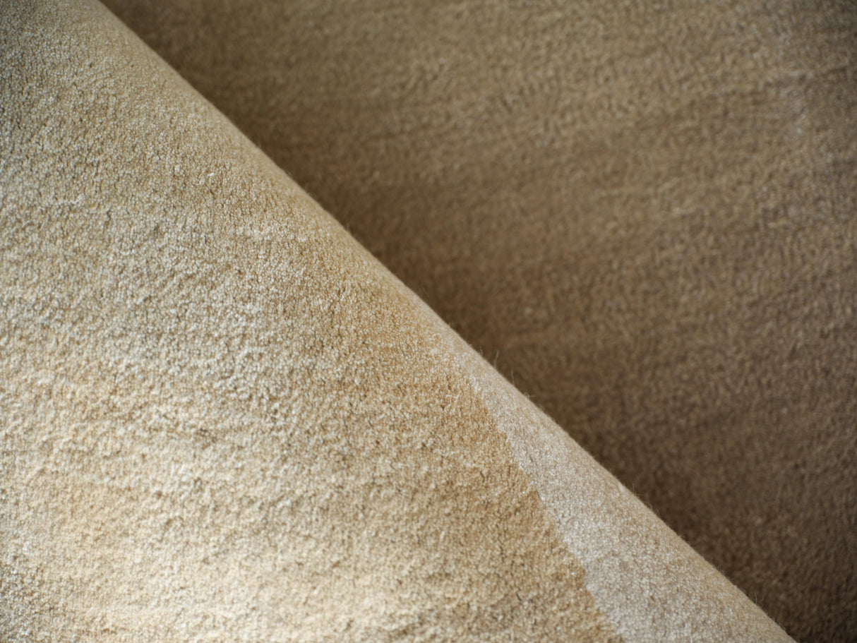 Exquisite Rugs Mitomo Hand Tufted Wool/Bamboo Silk in 7273 Light Beige/Ivory 6' x 9' Area Rug